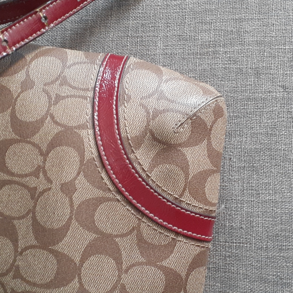 Coach peyton tan signature crossbody bag purse - Picture 5 of 13